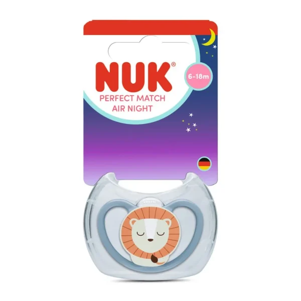 Nuk πιπίλα σιλικόνης perfect match air night με θήκη 6-18m blue lion