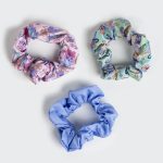 Cerda Αξεσουάρ μαλλιών Stitch λαστιχάκια scrunchies 3 τεμαχίων. - Image 2
